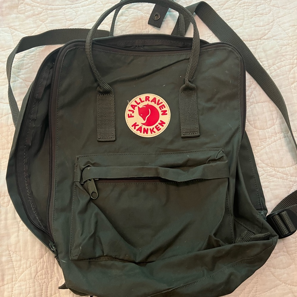 Fjallraven Mini Kånken Green Backpack